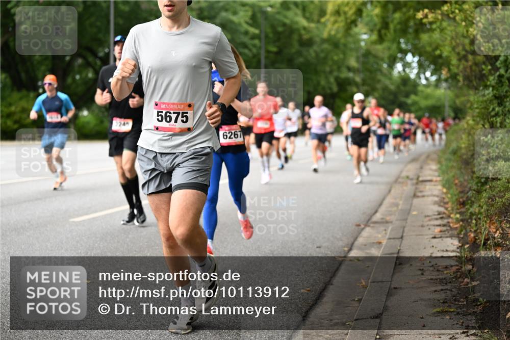 06.09.2026 - CURREX Alsterlauf Dr. Thomas Lammeyer http://msf.ph/oto/10113912 06.09.2026 09:06:20 Laufen 7245, 5675, 6267 meine-sportfotos.de