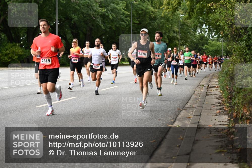 06.09.2026 - CURREX Alsterlauf Dr. Thomas Lammeyer http://msf.ph/oto/10113926 06.09.2026 09:06:22 Laufen 56, 2319, 8036, 400, 5034, 3905, 6376, 5511, 4928 meine-sportfotos.de