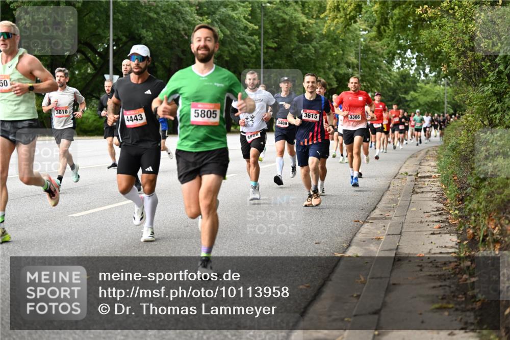 06.09.2026 - CURREX Alsterlauf Dr. Thomas Lammeyer http://msf.ph/oto/10113958 06.09.2026 09:06:27 Laufen 50, 3010, 4443, 5805, 4028, 3489, 3615, 3366 meine-sportfotos.de