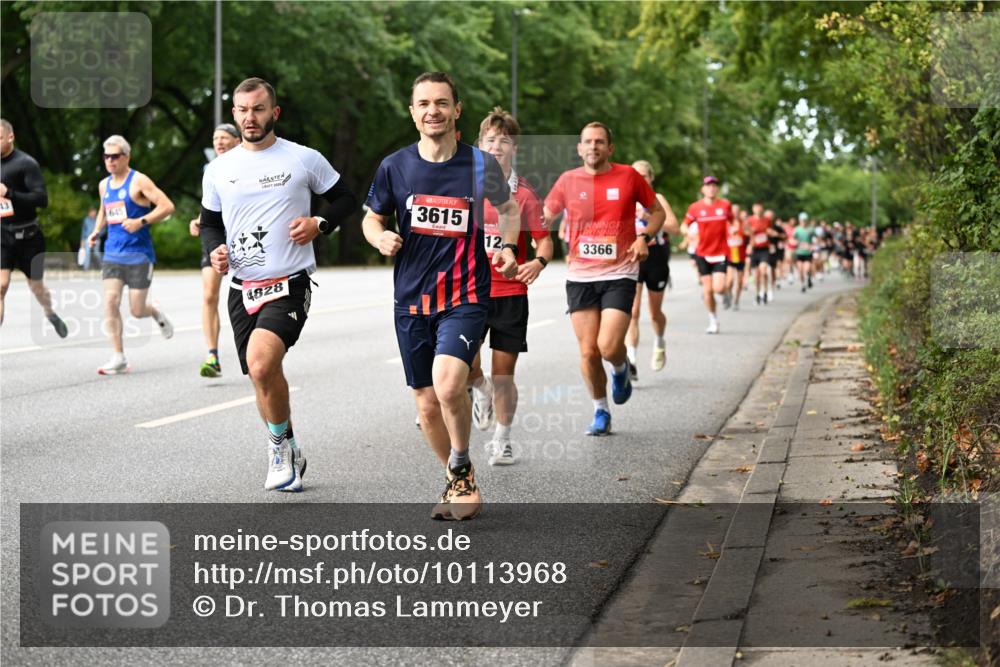 06.09.2026 - CURREX Alsterlauf Dr. Thomas Lammeyer http://msf.ph/oto/10113968 06.09.2026 09:06:28 Laufen 13, 645, 3615, 4828, 12, 3366 meine-sportfotos.de