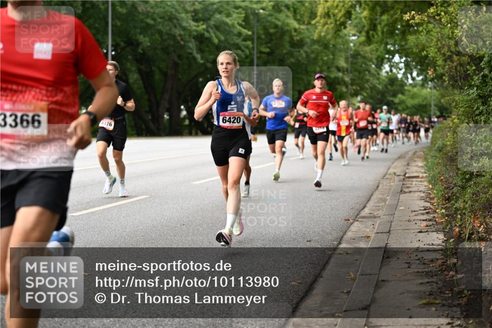 06.09.2026 - CURREX Alsterlauf Dr. Thomas Lammeyer http://msf.ph/oto/10113980 06.09.2026 09:06:30 Laufen 3366, 6476, 6420, 8318 meine-sportfotos.de