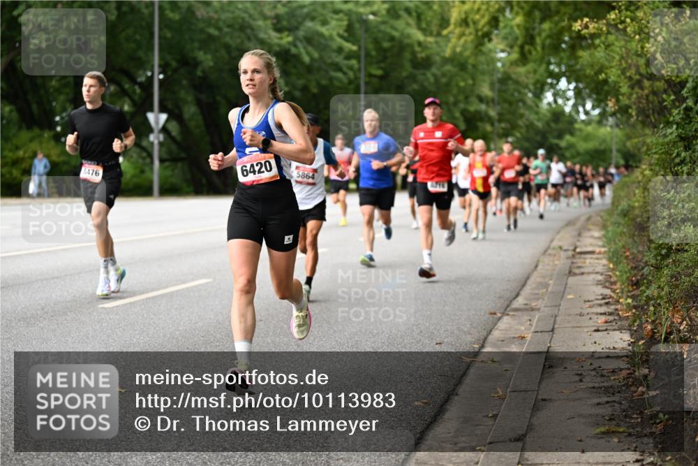 06.09.2026 - CURREX Alsterlauf Dr. Thomas Lammeyer http://msf.ph/oto/10113983 06.09.2026 09:06:30 Laufen 60842, 6476, 6420, 5864 meine-sportfotos.de