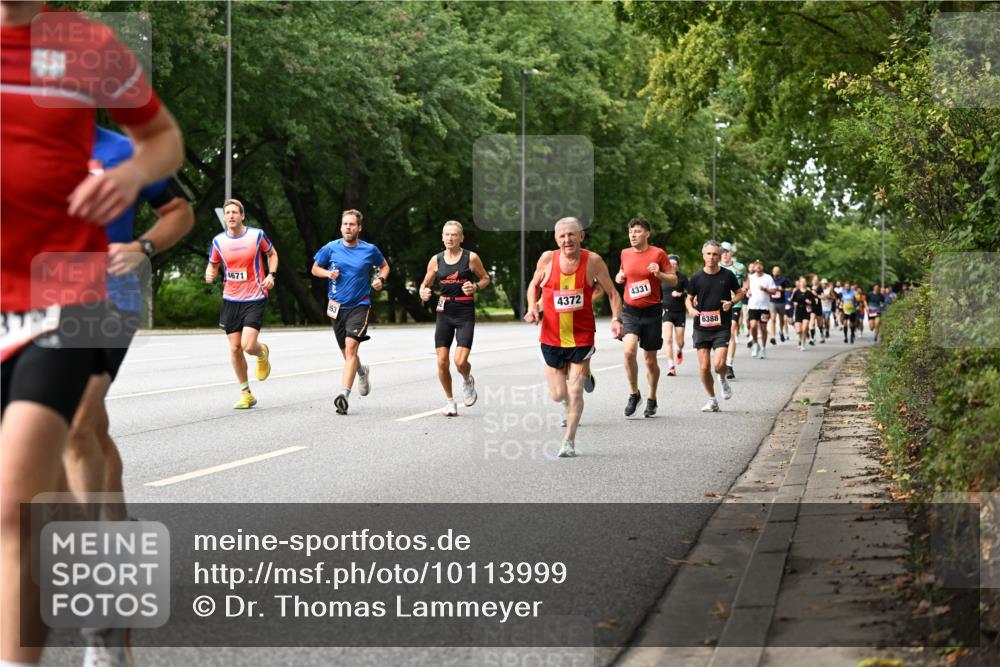 06.09.2026 - CURREX Alsterlauf Dr. Thomas Lammeyer http://msf.ph/oto/10113999 06.09.2026 09:06:33 Laufen 4671, 375, 4372, 4331, 6388 meine-sportfotos.de