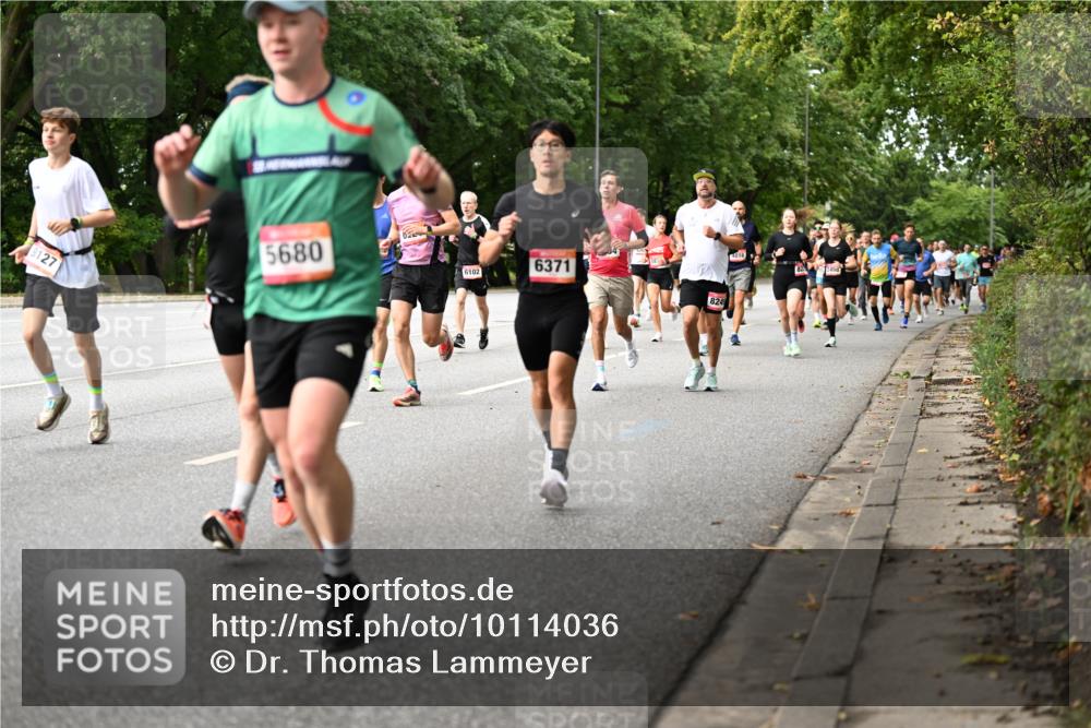 06.09.2026 - CURREX Alsterlauf Dr. Thomas Lammeyer http://msf.ph/oto/10114036 06.09.2026 09:06:38 Laufen 8127, 5680, 6102, 6371, 824 meine-sportfotos.de