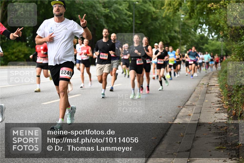 06.09.2026 - CURREX Alsterlauf Dr. Thomas Lammeyer http://msf.ph/oto/10114056 06.09.2026 09:06:41 Laufen 11, 8249, 6450, 823 meine-sportfotos.de