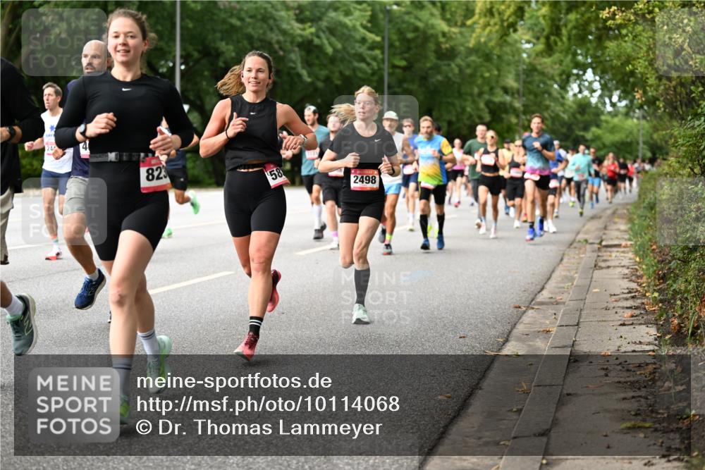 06.09.2026 - CURREX Alsterlauf Dr. Thomas Lammeyer http://msf.ph/oto/10114068 06.09.2026 09:06:43 Laufen 823, 58, 2498 meine-sportfotos.de