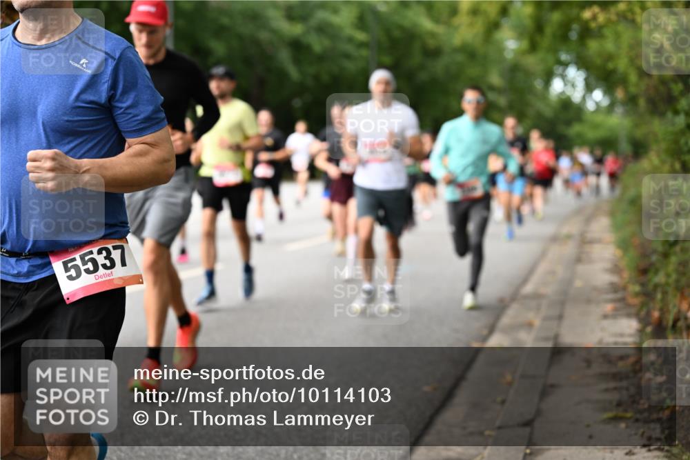 06.09.2026 - CURREX Alsterlauf Dr. Thomas Lammeyer http://msf.ph/oto/10114103 06.09.2026 09:06:48 Laufen 5537 meine-sportfotos.de