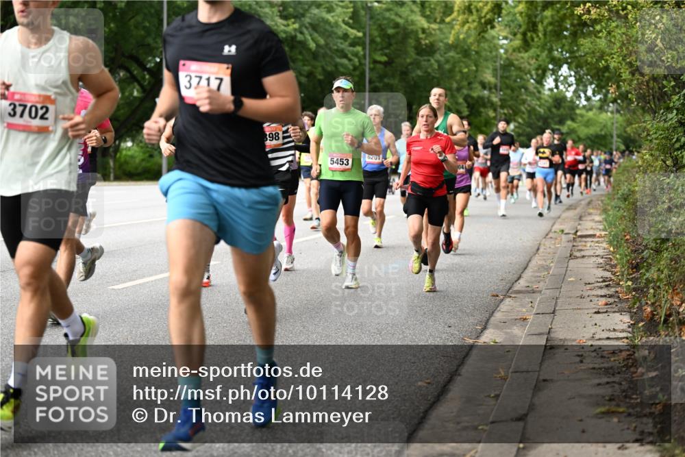 06.09.2026 - CURREX Alsterlauf Dr. Thomas Lammeyer http://msf.ph/oto/10114128 06.09.2026 09:06:52 Laufen 3702, 3717, 898, 5453, 6201 meine-sportfotos.de