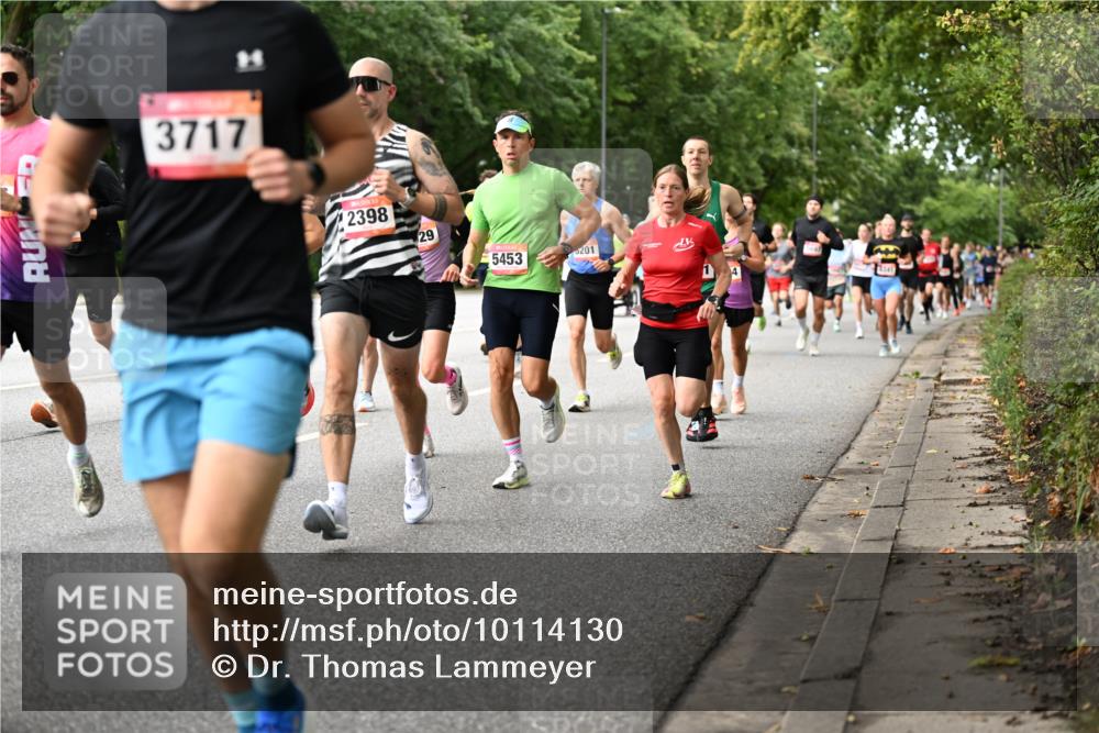 06.09.2026 - CURREX Alsterlauf Dr. Thomas Lammeyer http://msf.ph/oto/10114130 06.09.2026 09:06:53 Laufen 3717, 2398, 29, 5453, 201 meine-sportfotos.de