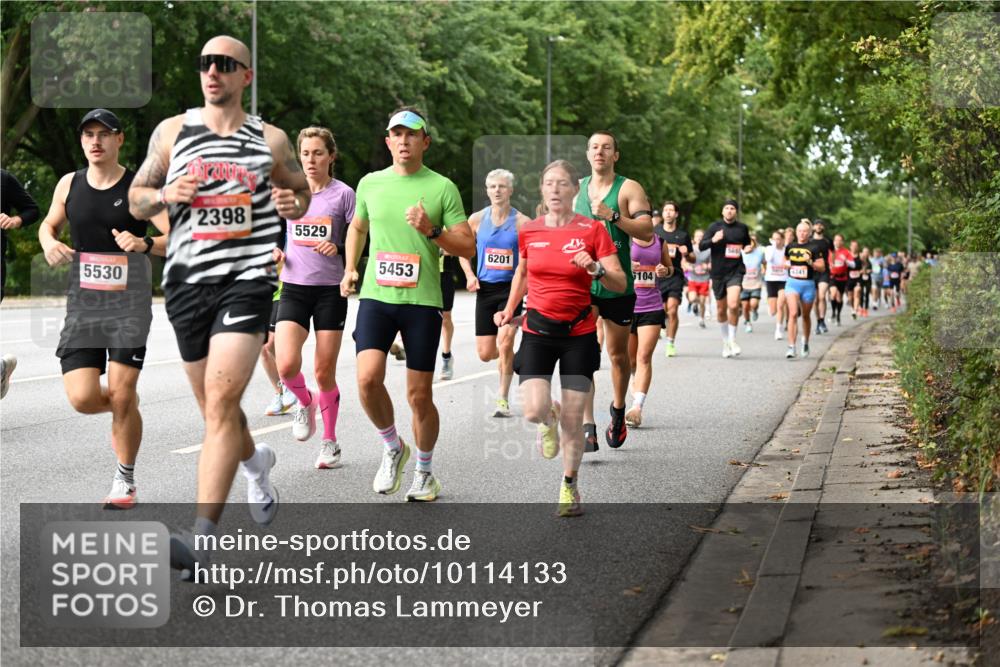 06.09.2026 - CURREX Alsterlauf Dr. Thomas Lammeyer http://msf.ph/oto/10114133 06.09.2026 09:06:53 Laufen 5530, 2398, 5529, 6201, 5453, 6104 meine-sportfotos.de