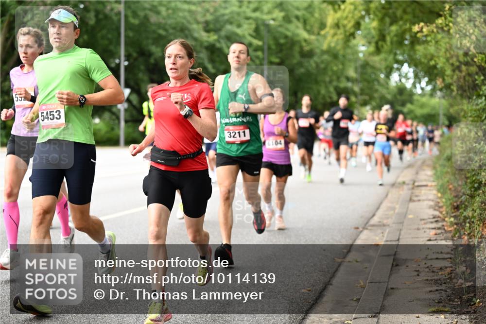 06.09.2026 - CURREX Alsterlauf Dr. Thomas Lammeyer http://msf.ph/oto/10114139 06.09.2026 09:06:54 Laufen 55, 5453, 3211, 6104 meine-sportfotos.de