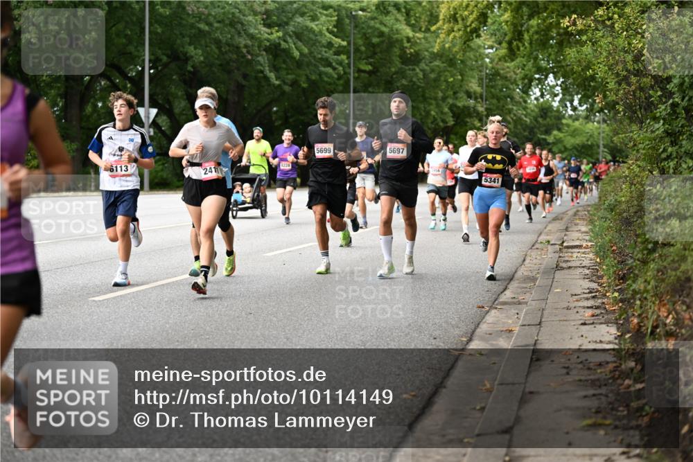 06.09.2026 - CURREX Alsterlauf Dr. Thomas Lammeyer http://msf.ph/oto/10114149 06.09.2026 09:06:56 Laufen 6113, 2411, 8228, 5699, 5697, 1956, 5341 meine-sportfotos.de