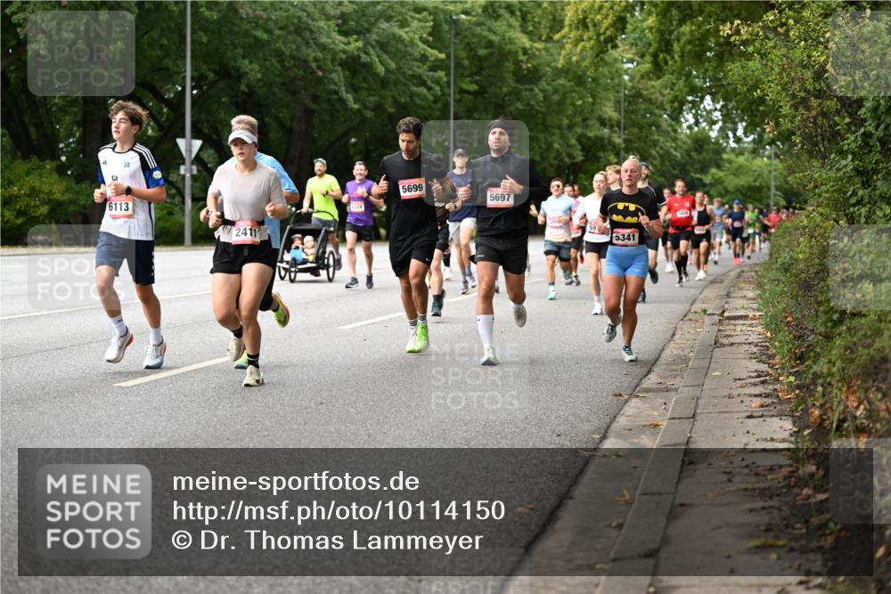 06.09.2026 - CURREX Alsterlauf Dr. Thomas Lammeyer http://msf.ph/oto/10114150 06.09.2026 09:06:56 Laufen 5, 6113, 2411, 8228, 5699, 5697, 5341 meine-sportfotos.de