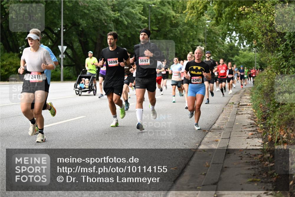 06.09.2026 - CURREX Alsterlauf Dr. Thomas Lammeyer http://msf.ph/oto/10114155 06.09.2026 09:06:56 Laufen 2411, 5699, 5697, 1956, 5341 meine-sportfotos.de