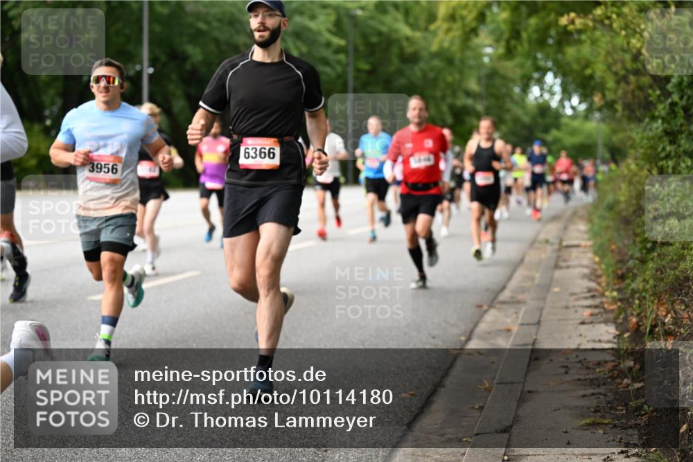 06.09.2026 - CURREX Alsterlauf Dr. Thomas Lammeyer http://msf.ph/oto/10114180 06.09.2026 09:07:00 Laufen 6366, 3956 meine-sportfotos.de
