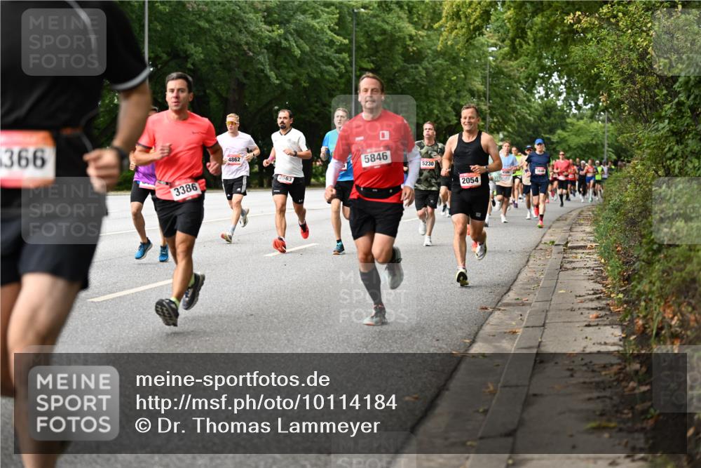 06.09.2026 - CURREX Alsterlauf Dr. Thomas Lammeyer http://msf.ph/oto/10114184 06.09.2026 09:07:01 Laufen 366, 3386, 4862, 5846, 5230, 3646, 2054 meine-sportfotos.de