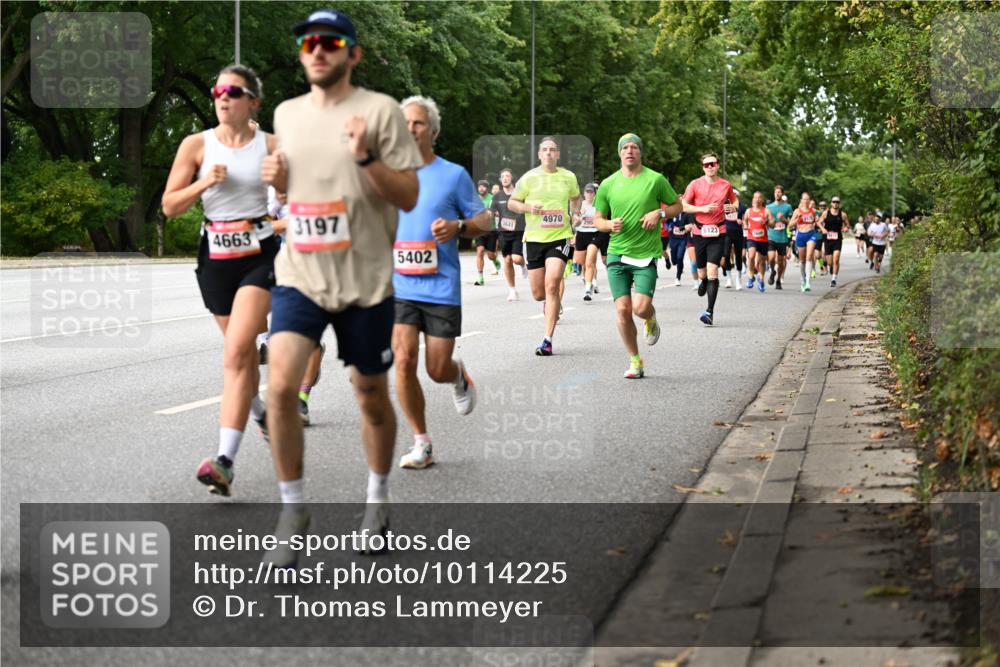 06.09.2026 - CURREX Alsterlauf Dr. Thomas Lammeyer http://msf.ph/oto/10114225 06.09.2026 09:07:08 Laufen 3197, 4663, 5402, 4970 meine-sportfotos.de