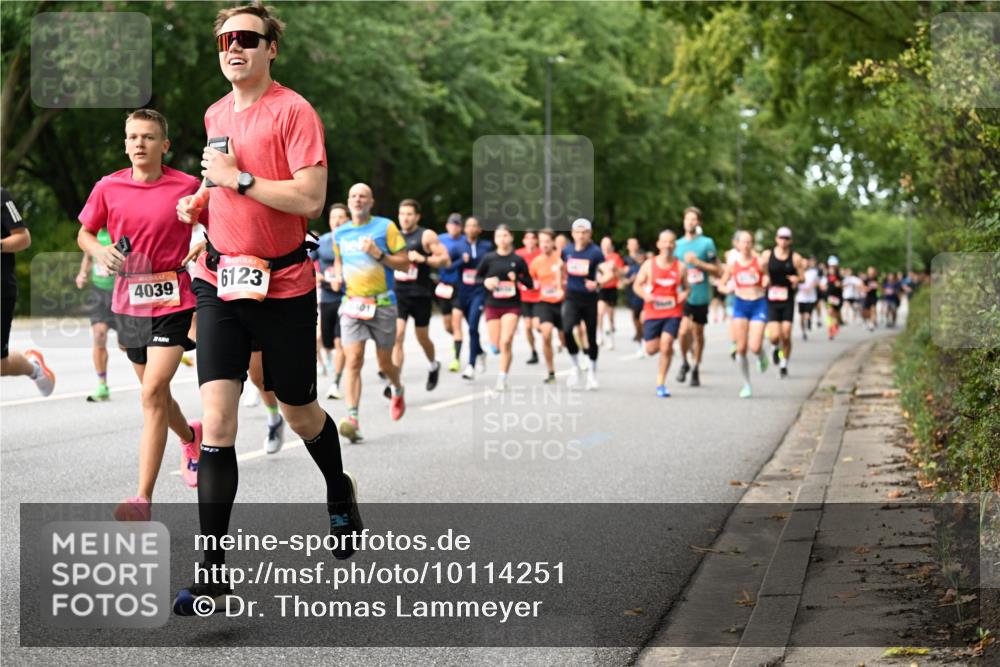 06.09.2026 - CURREX Alsterlauf Dr. Thomas Lammeyer http://msf.ph/oto/10114251 06.09.2026 09:07:12 Laufen 4039, 6123, 401 meine-sportfotos.de