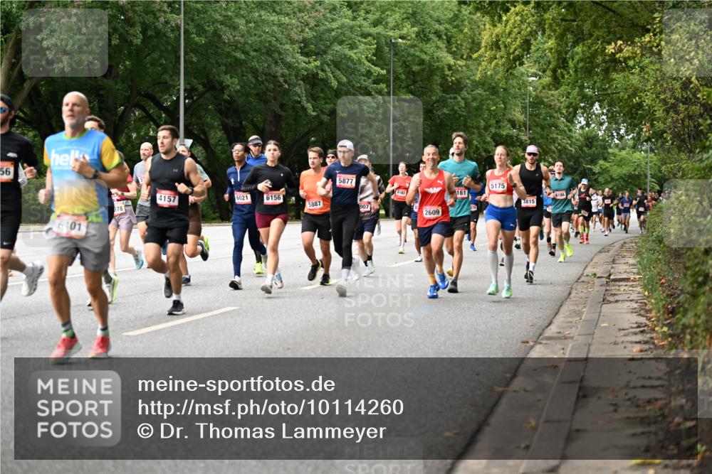 06.09.2026 - CURREX Alsterlauf Dr. Thomas Lammeyer http://msf.ph/oto/10114260 06.09.2026 09:07:13 Laufen 56, 6401, 878, 5877, 4183, 4157, 6021, 6156, 5887, 907, 2609, 161, 378, 5175, 6186, 3815 meine-sportfotos.de