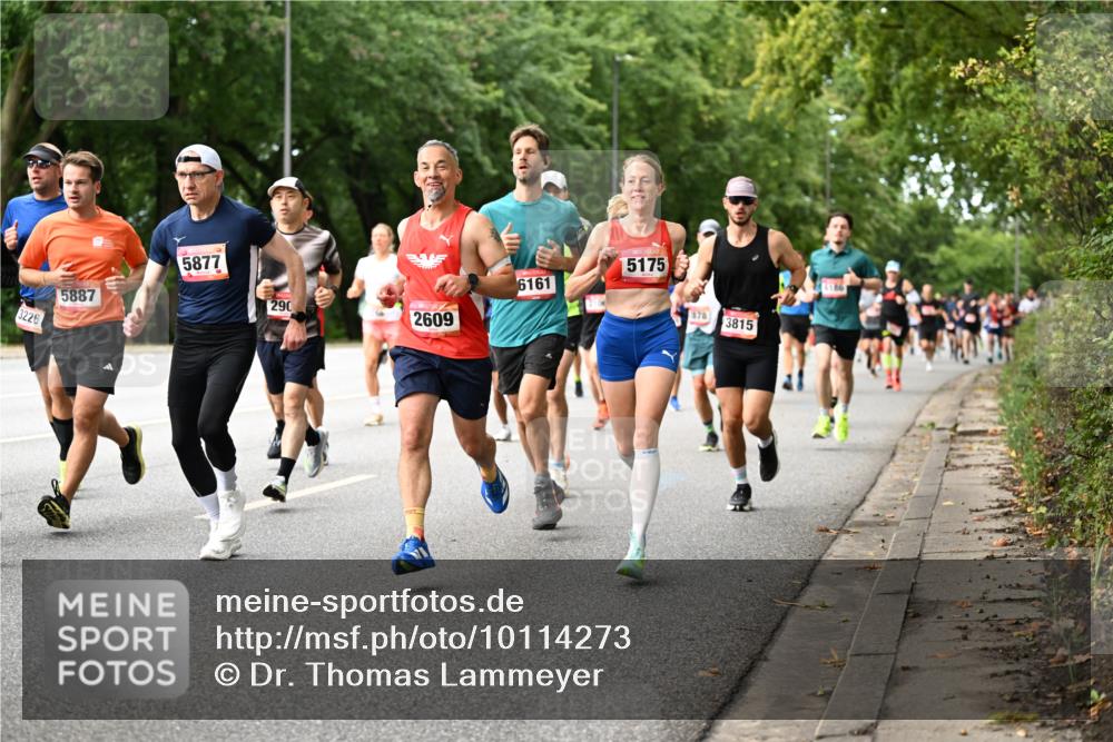06.09.2026 - CURREX Alsterlauf Dr. Thomas Lammeyer http://msf.ph/oto/10114273 06.09.2026 09:07:15 Laufen 3226, 5887, 5877, 6161, 290, 2609, 5175, 378, 3815, 6186 meine-sportfotos.de