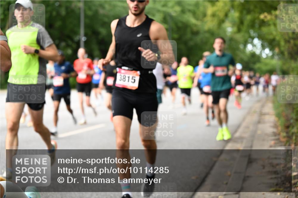 06.09.2026 - CURREX Alsterlauf Dr. Thomas Lammeyer http://msf.ph/oto/10114285 06.09.2026 09:07:17 Laufen 3815 meine-sportfotos.de