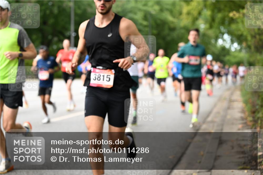 06.09.2026 - CURREX Alsterlauf Dr. Thomas Lammeyer http://msf.ph/oto/10114286 06.09.2026 09:07:17 Laufen 3815 meine-sportfotos.de