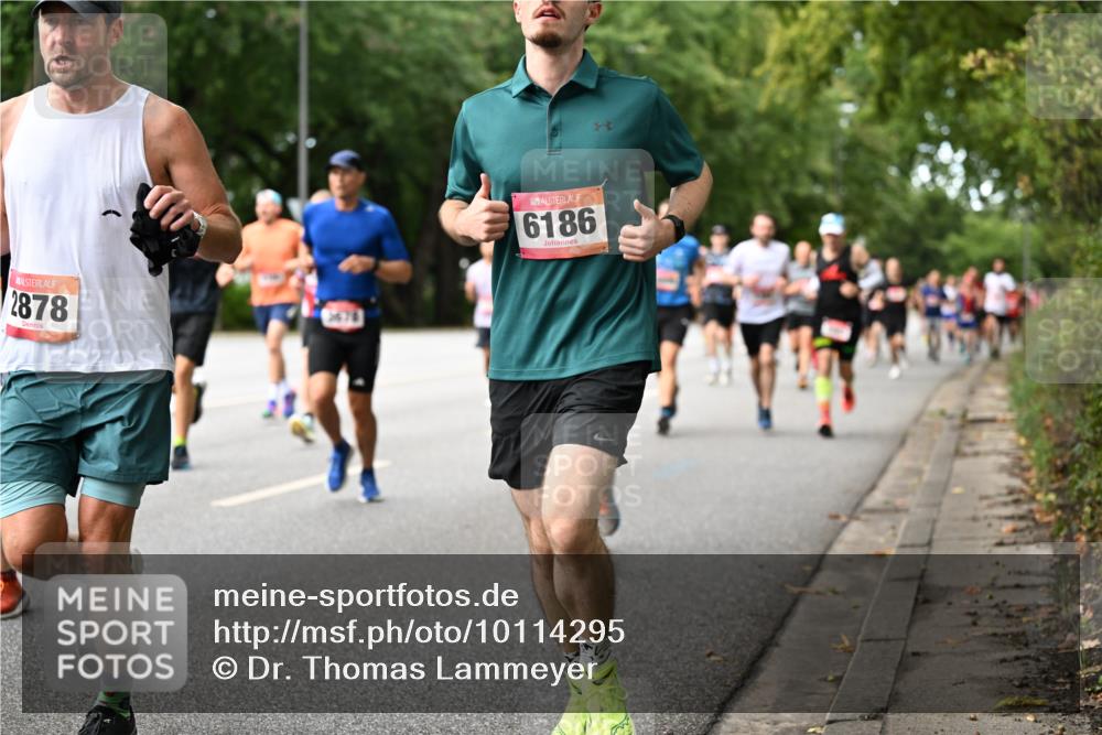 06.09.2026 - CURREX Alsterlauf Dr. Thomas Lammeyer http://msf.ph/oto/10114295 06.09.2026 09:07:18 Laufen 2878, 6186 meine-sportfotos.de