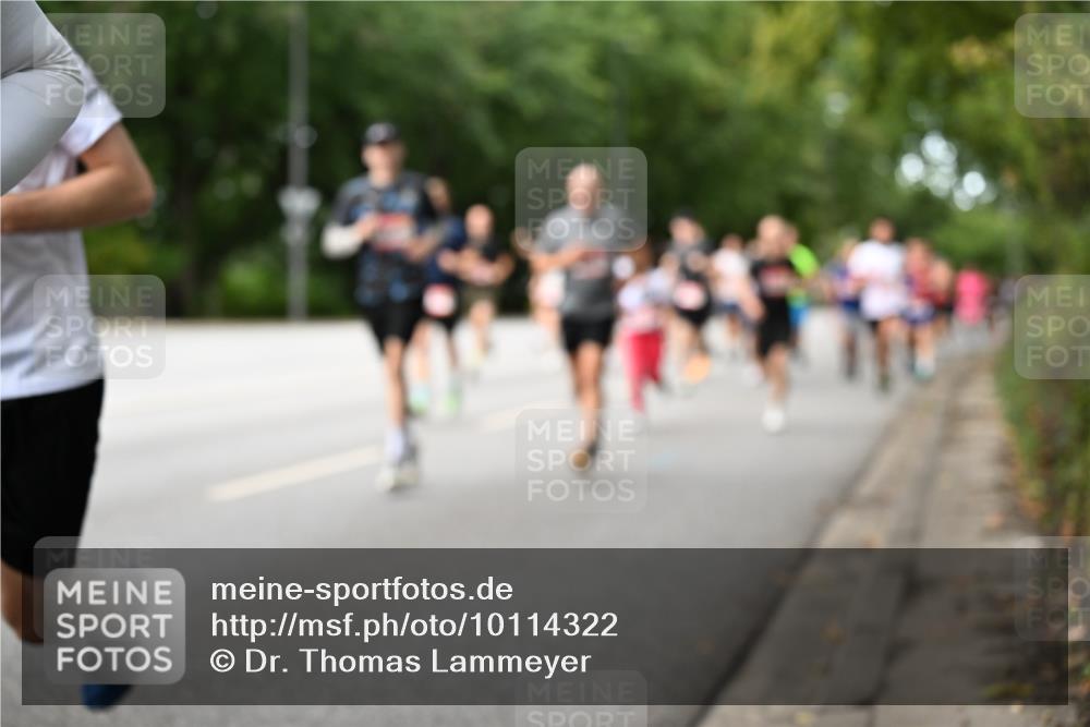 06.09.2026 - CURREX Alsterlauf Dr. Thomas Lammeyer http://msf.ph/oto/10114322 06.09.2026 09:07:22 Laufen  meine-sportfotos.de