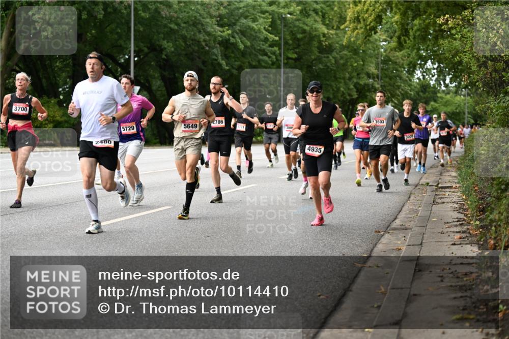 06.09.2026 - CURREX Alsterlauf Dr. Thomas Lammeyer http://msf.ph/oto/10114410 06.09.2026 09:07:35 Laufen 3700, 2786, 5729, 5649, 5731, 2480, 300, 4935, 3503, 3008 meine-sportfotos.de