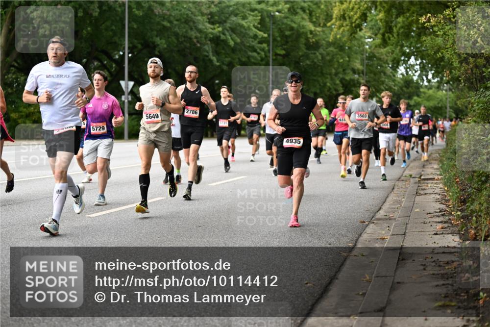 06.09.2026 - CURREX Alsterlauf Dr. Thomas Lammeyer http://msf.ph/oto/10114412 06.09.2026 09:07:36 Laufen 5649, 5729, 2786, 5731, 4935, 3503, 618, 008 meine-sportfotos.de