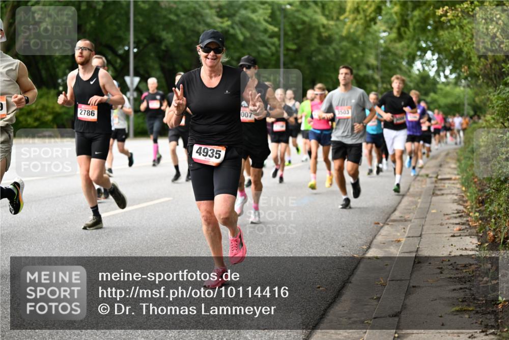 06.09.2026 - CURREX Alsterlauf Dr. Thomas Lammeyer http://msf.ph/oto/10114416 06.09.2026 09:07:37 Laufen 2786, 4935, 007, 3503 meine-sportfotos.de