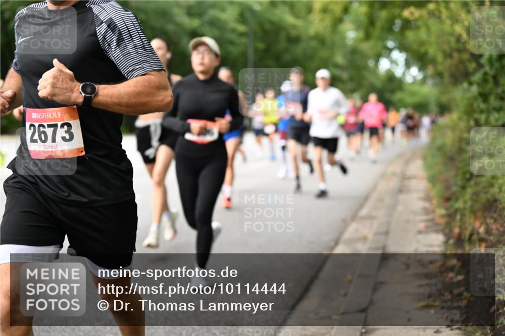 06.09.2026 - CURREX Alsterlauf Dr. Thomas Lammeyer http://msf.ph/oto/10114444 06.09.2026 09:07:42 Laufen 2673 meine-sportfotos.de