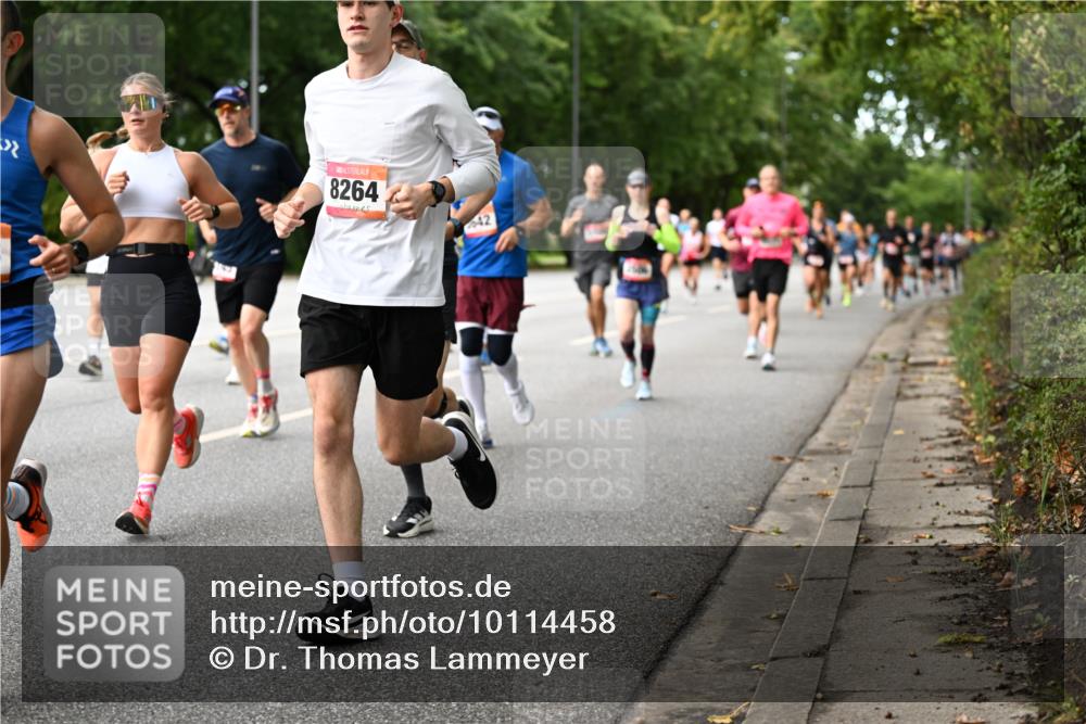 06.09.2026 - CURREX Alsterlauf Dr. Thomas Lammeyer http://msf.ph/oto/10114458 06.09.2026 09:07:45 Laufen 8264, 42 meine-sportfotos.de