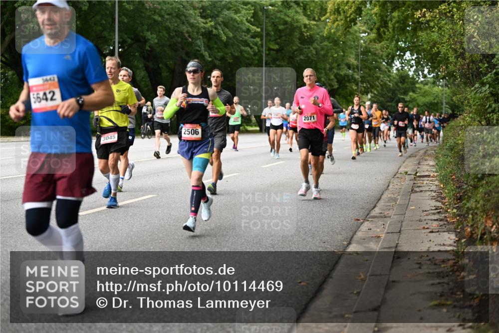06.09.2026 - CURREX Alsterlauf Dr. Thomas Lammeyer http://msf.ph/oto/10114469 06.09.2026 09:07:46 Laufen 36, 42, 5642, 3107, 256, 2071, 3045, 2506 meine-sportfotos.de