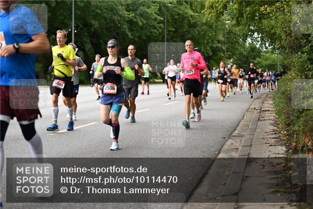 06.09.2026 - CURREX Alsterlauf Dr. Thomas Lammeyer http://msf.ph/oto/10114470 06.09.2026 09:07:46 Laufen 3045, 2506, 2071 meine-sportfotos.de