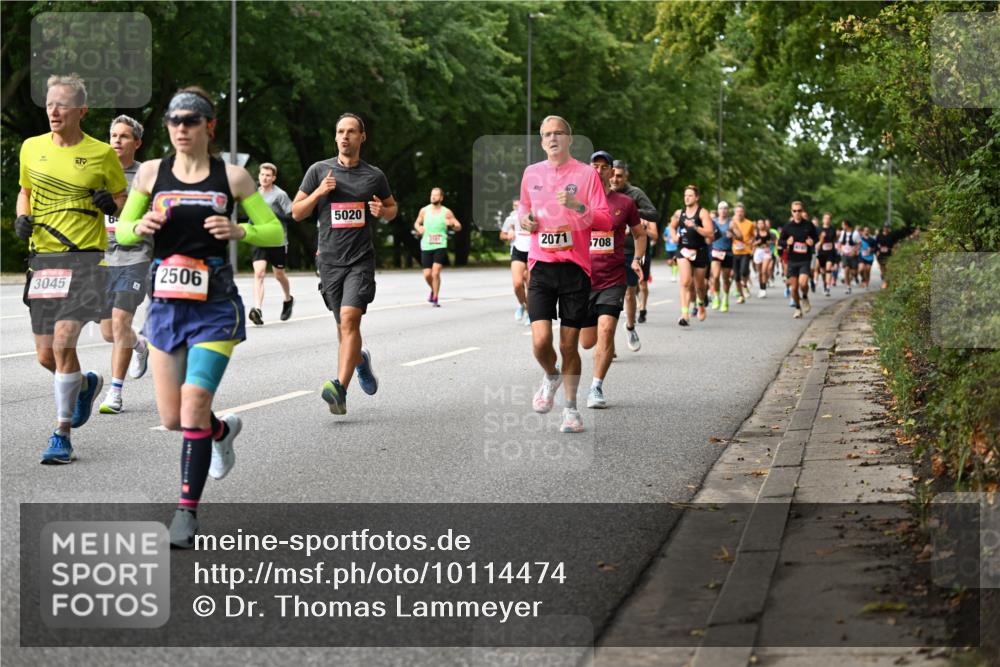 06.09.2026 - CURREX Alsterlauf Dr. Thomas Lammeyer http://msf.ph/oto/10114474 06.09.2026 09:07:47 Laufen 3045, 6, 2506, 5020, 2071, 708 meine-sportfotos.de