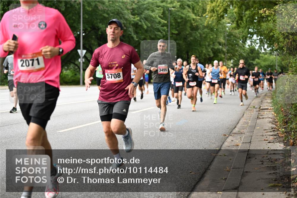 06.09.2026 - CURREX Alsterlauf Dr. Thomas Lammeyer http://msf.ph/oto/10114484 06.09.2026 09:07:49 Laufen 26, 2071, 42, 195, 5708, 3455, 3455, 4105 meine-sportfotos.de