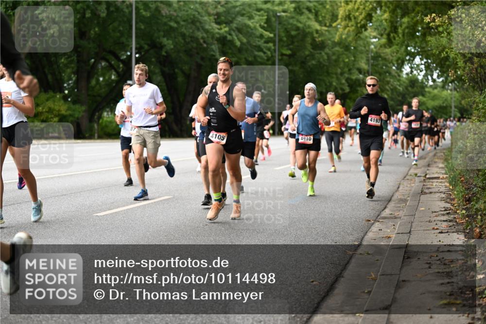 06.09.2026 - CURREX Alsterlauf Dr. Thomas Lammeyer http://msf.ph/oto/10114498 06.09.2026 09:07:51 Laufen 4105, 4910, 4193 meine-sportfotos.de