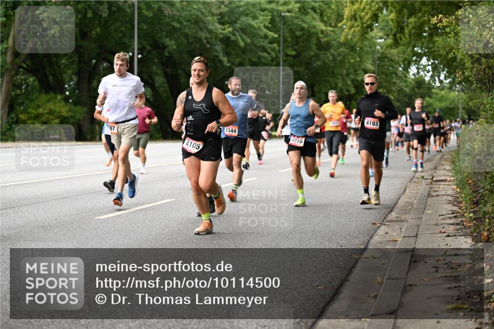 06.09.2026 - CURREX Alsterlauf Dr. Thomas Lammeyer http://msf.ph/oto/10114500 06.09.2026 09:07:51 Laufen 87, 4105, 2344, 4910, 7632, 4193 meine-sportfotos.de