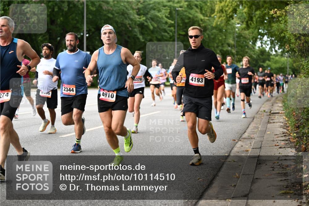 06.09.2026 - CURREX Alsterlauf Dr. Thomas Lammeyer http://msf.ph/oto/10114510 06.09.2026 09:07:53 Laufen 806, 274, 2344, 4910, 5378, 4193 meine-sportfotos.de