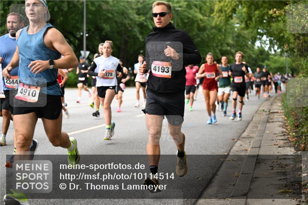06.09.2026 - CURREX Alsterlauf Dr. Thomas Lammeyer http://msf.ph/oto/10114514 06.09.2026 09:07:53 Laufen 2344, 4910, 378, 4193, 6255 meine-sportfotos.de