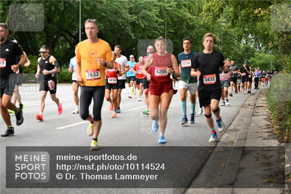 06.09.2026 - CURREX Alsterlauf Dr. Thomas Lammeyer http://msf.ph/oto/10114524 06.09.2026 09:07:55 Laufen 29, 2632, 4834, 8234, 570, 421, 6255, 8195, 3432 meine-sportfotos.de