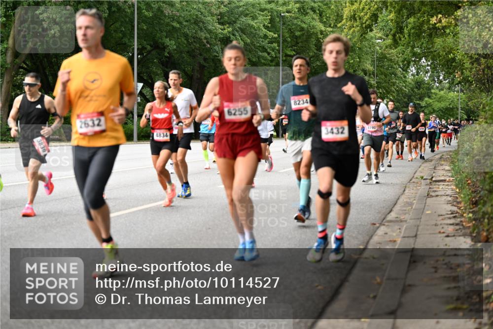 06.09.2026 - CURREX Alsterlauf Dr. Thomas Lammeyer http://msf.ph/oto/10114527 06.09.2026 09:07:55 Laufen 2632, 4834, 6255, 8234, 3432, 25, 8195, 8299 meine-sportfotos.de
