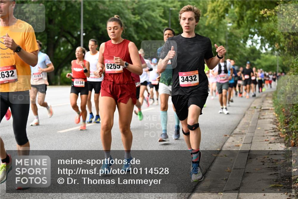 06.09.2026 - CURREX Alsterlauf Dr. Thomas Lammeyer http://msf.ph/oto/10114528 06.09.2026 09:07:56 Laufen 632, 4141, 4834, 6255, 3432 meine-sportfotos.de