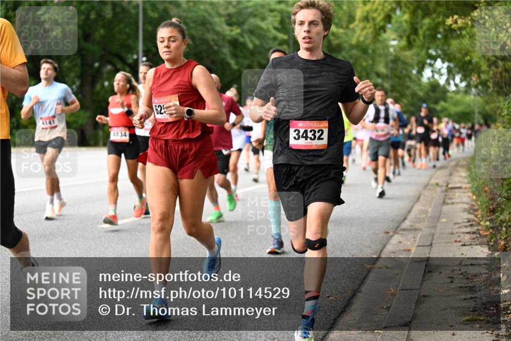 06.09.2026 - CURREX Alsterlauf Dr. Thomas Lammeyer http://msf.ph/oto/10114529 06.09.2026 09:07:56 Laufen 4141, 4834, 625, 3432 meine-sportfotos.de