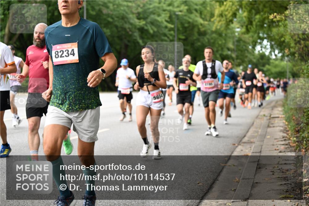 06.09.2026 - CURREX Alsterlauf Dr. Thomas Lammeyer http://msf.ph/oto/10114537 06.09.2026 09:07:57 Laufen 8234, 5654 meine-sportfotos.de
