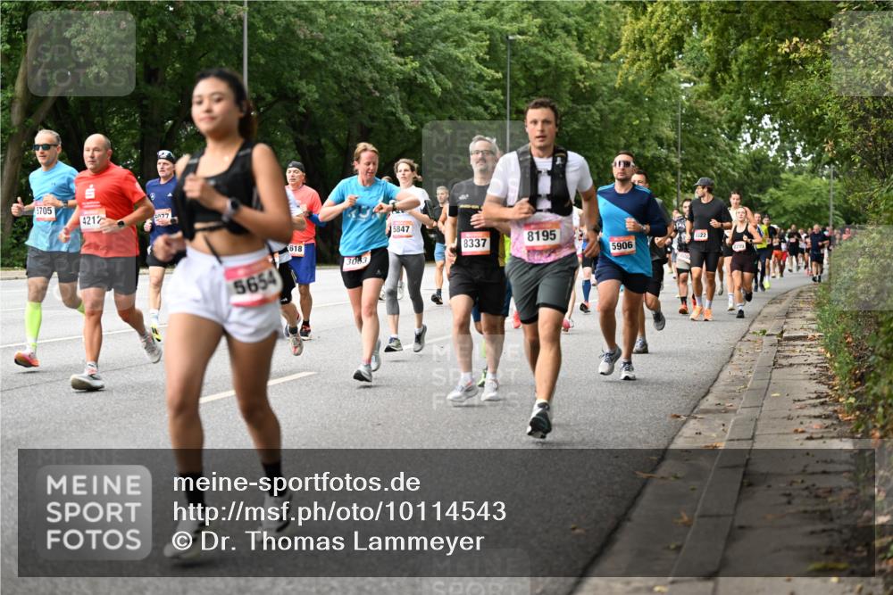 06.09.2026 - CURREX Alsterlauf Dr. Thomas Lammeyer http://msf.ph/oto/10114543 06.09.2026 09:07:58 Laufen 5705, 4212, 077, 618, 3063, 5654, 15847, 8337, 8195, 8322, 5906 meine-sportfotos.de