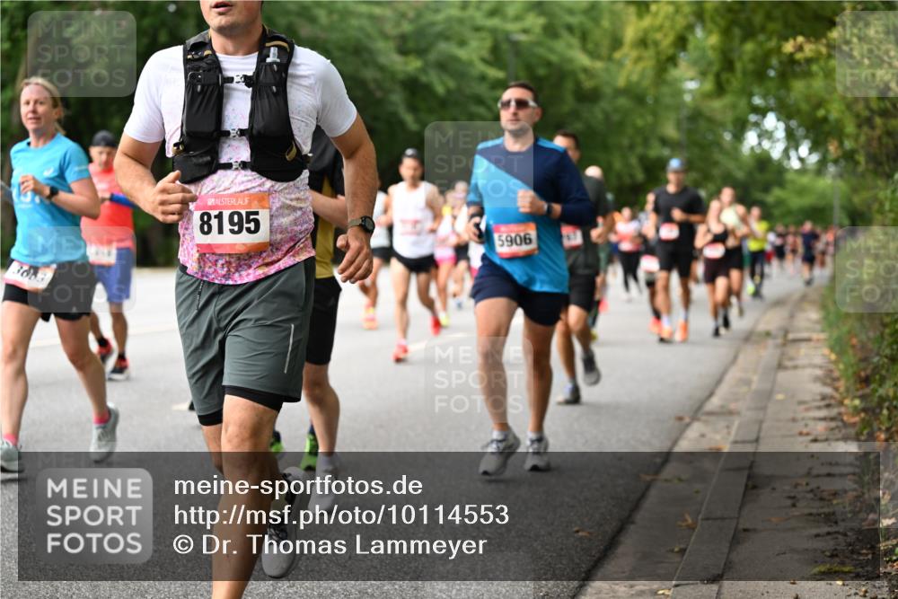 06.09.2026 - CURREX Alsterlauf Dr. Thomas Lammeyer http://msf.ph/oto/10114553 06.09.2026 09:07:59 Laufen 3063, 8195, 5906 meine-sportfotos.de
