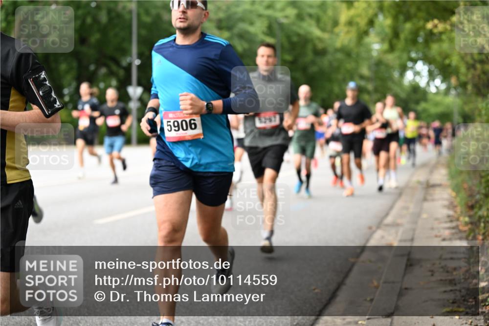 06.09.2026 - CURREX Alsterlauf Dr. Thomas Lammeyer http://msf.ph/oto/10114559 06.09.2026 09:08:00 Laufen 5906 meine-sportfotos.de