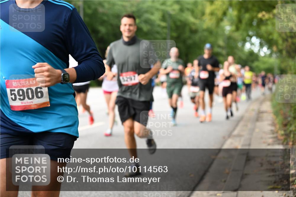 06.09.2026 - CURREX Alsterlauf Dr. Thomas Lammeyer http://msf.ph/oto/10114563 06.09.2026 09:08:01 Laufen 5906, 5297 meine-sportfotos.de
